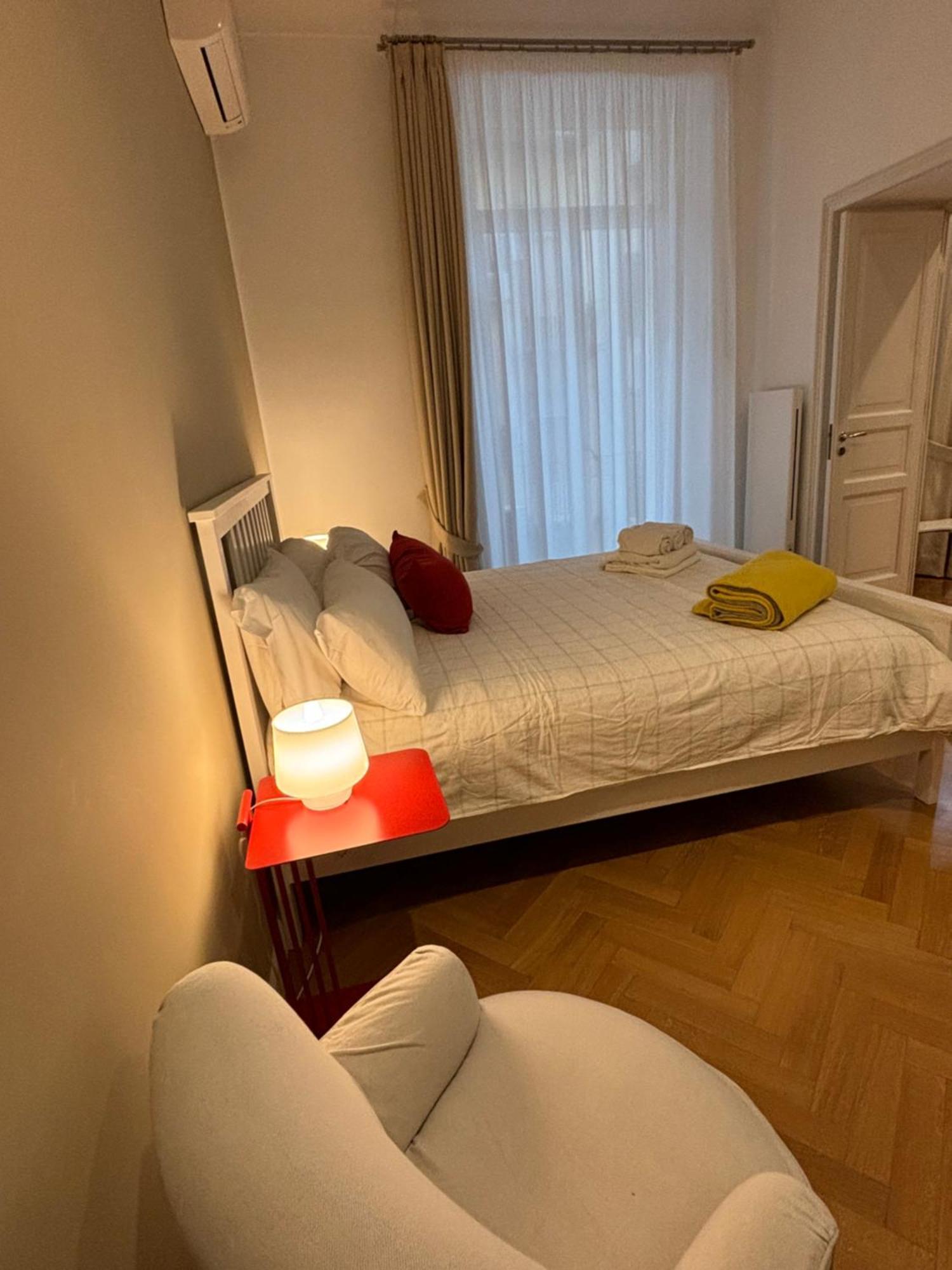 Napoliforever Chiaia Apartment Εξωτερικό φωτογραφία